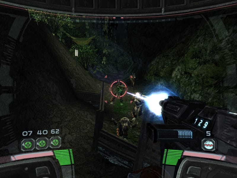 Screenshot of Star Wars Republic Commando, shooting Trandoshans on Kashyyyk